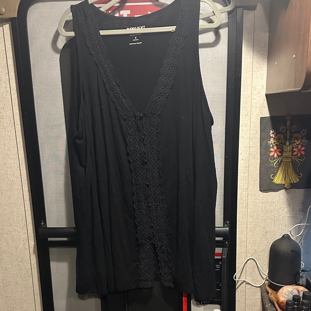Torrid Black Sleeveless Top with Lace Detail
